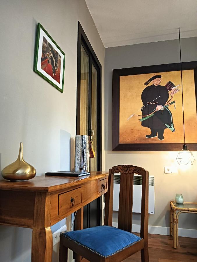 Chatescos - Estudio En Chateau Luaran gambar