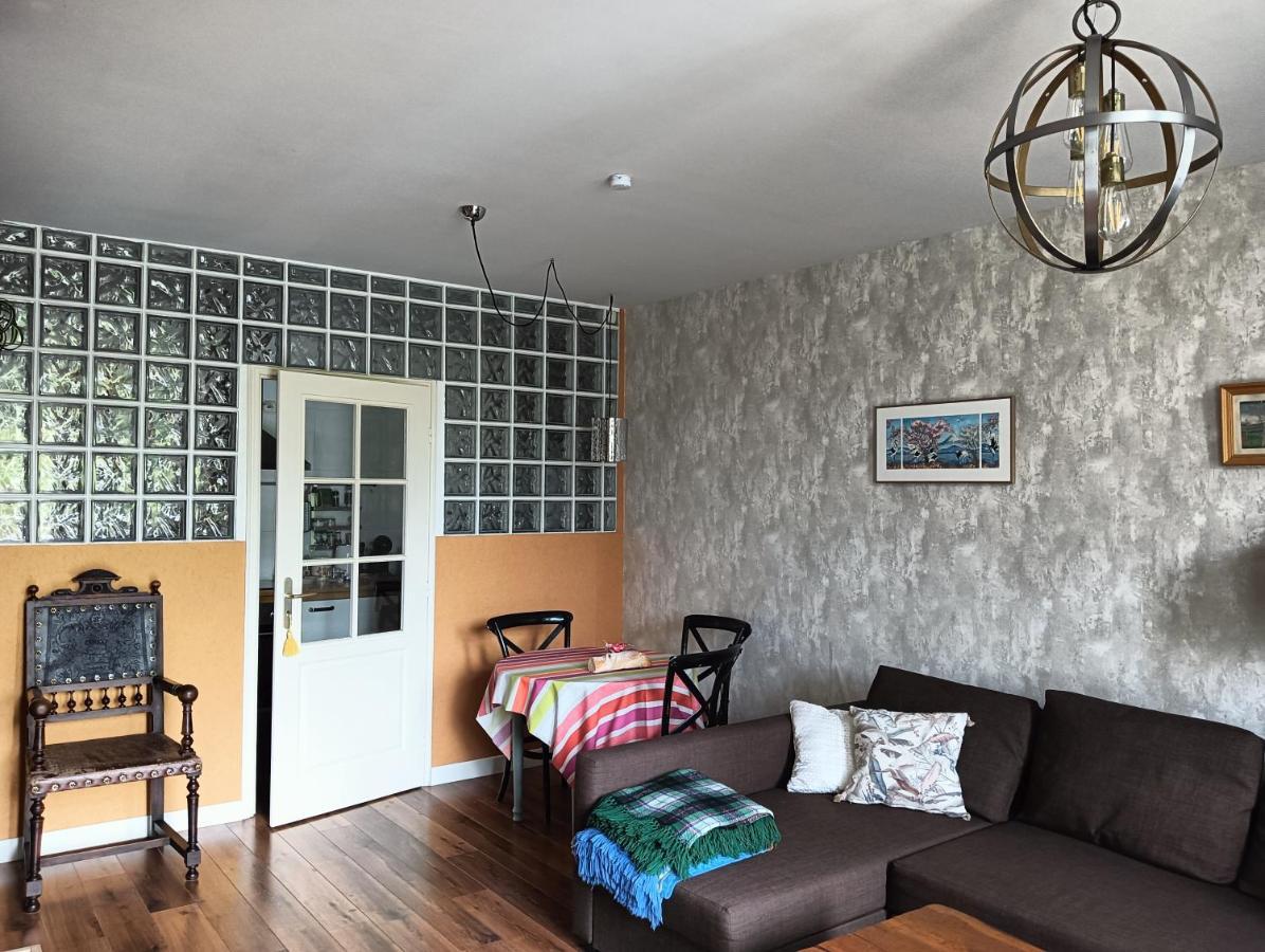 Chatescos - Estudio En Chateau Luaran gambar